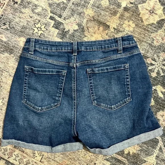 🌺 Size 12 Jean Shorts w Rolled Cuff 🌺‎ - Picture 1 of 5